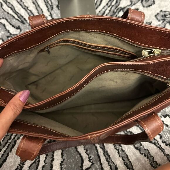 Larella Italian leather Shoulder bag - Picture 11 of 16